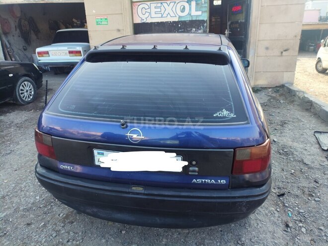Opel Astra 1994, 350,000 km - 1.6 l - Sumqayıt