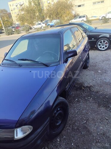 Opel Astra 1994, 350,000 km - 1.6 l - Sumqayıt