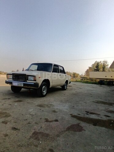 LADA (VAZ) 2107 1985, 50,000 km - 1.7 l - Salyan