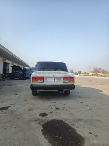 LADA (VAZ) 2107 1985, 50,000 km - 1.7 l - Salyan