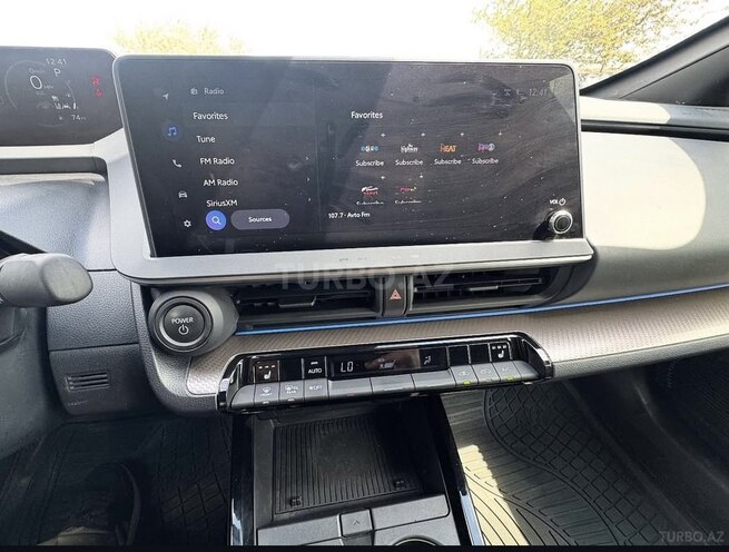 Toyota Prius 2023, 14,373 km - 2.0 л - Bakı