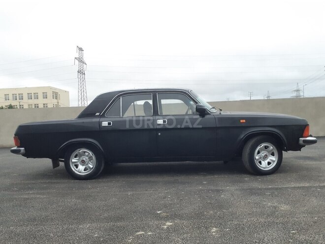 GAZ 3102 "Volga"-3