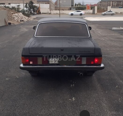 GAZ 3102 "Volga"-4