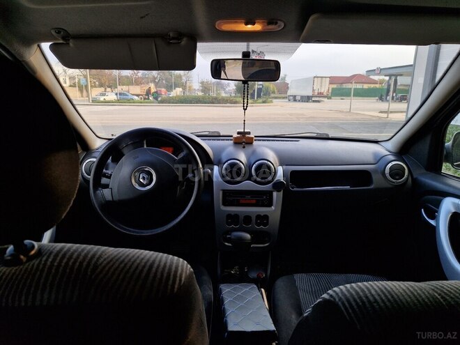 Renault Logan-14