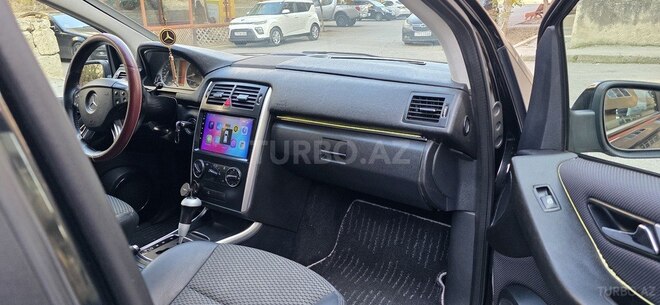 Mercedes B 180 2010, 121,000 km - 1.7 l - Sumqayıt