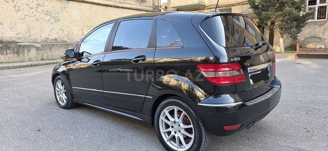Mercedes B 180 2010, 121,000 km - 1.7 l - Sumqayıt