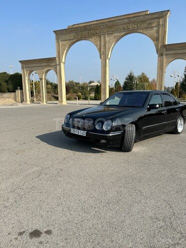 Mercedes E 200 2001, 300,000 km - 2.0 l - Bərdə