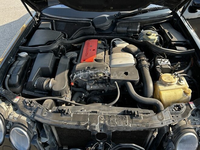 Mercedes E 200 2001, 300,000 km - 2.0 l - Bərdə