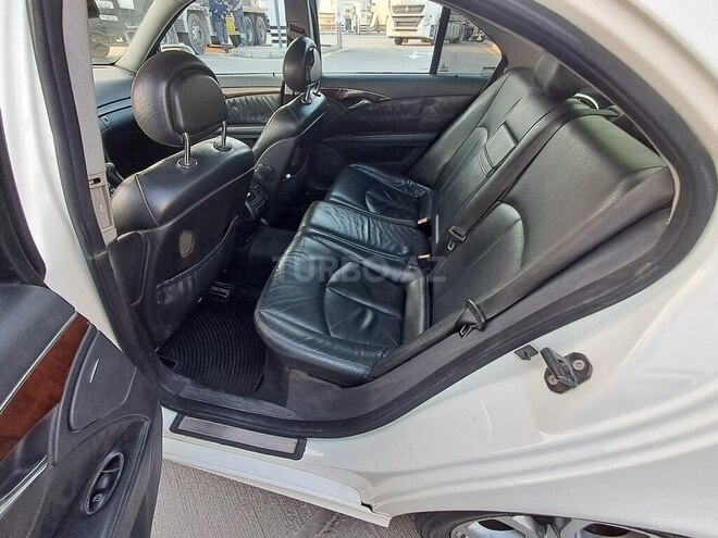 Mercedes E 200 2009, 240,000 km - 1.8 l - Bakı
