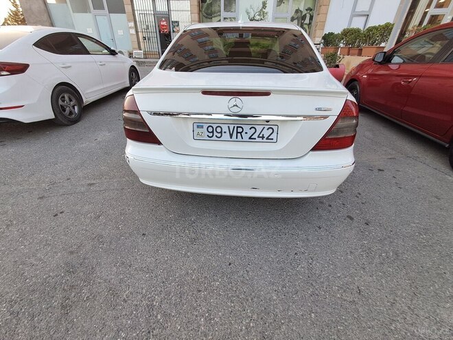 Mercedes E 200 2009, 240,000 km - 1.8 l - Bakı