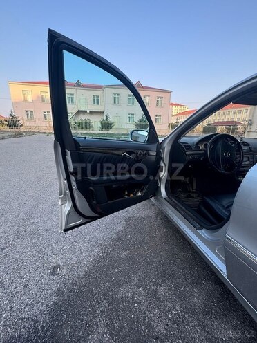 Mercedes E 270 2002, 380,000 km - 2.7 l - Bakı