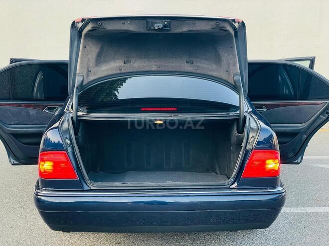 Mercedes E 220 1999, 712,355 km - 2.2 l - Bakı