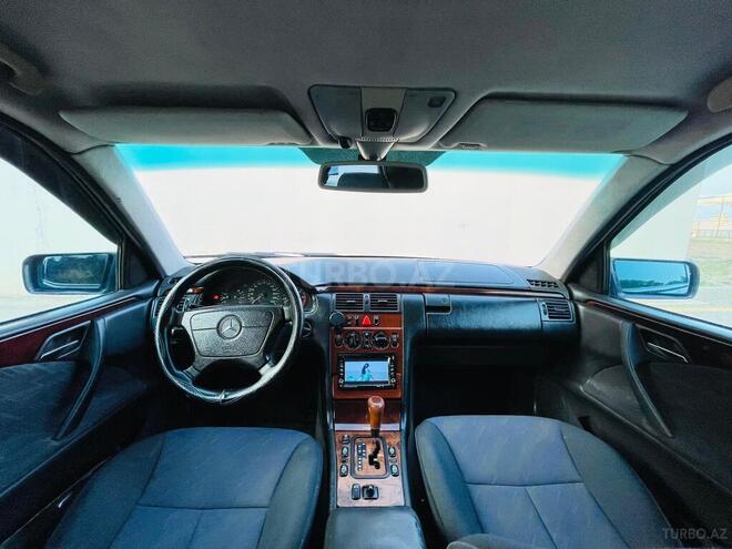 Mercedes E 220 1999, 712,355 km - 2.2 l - Bakı