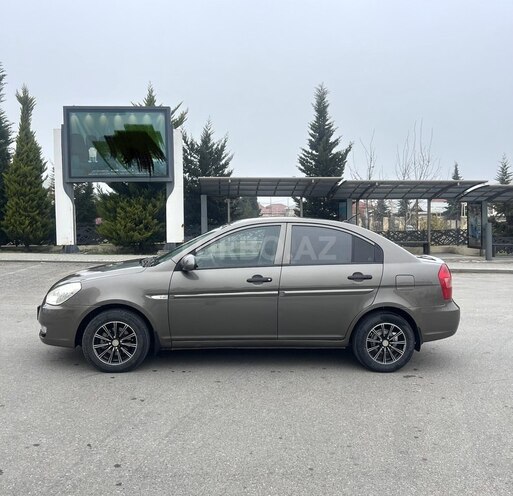 Hyundai Accent 2009, 176,000 km - 1.4 l - Quba