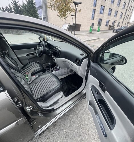 Hyundai Accent 2009, 176,000 km - 1.4 l - Quba