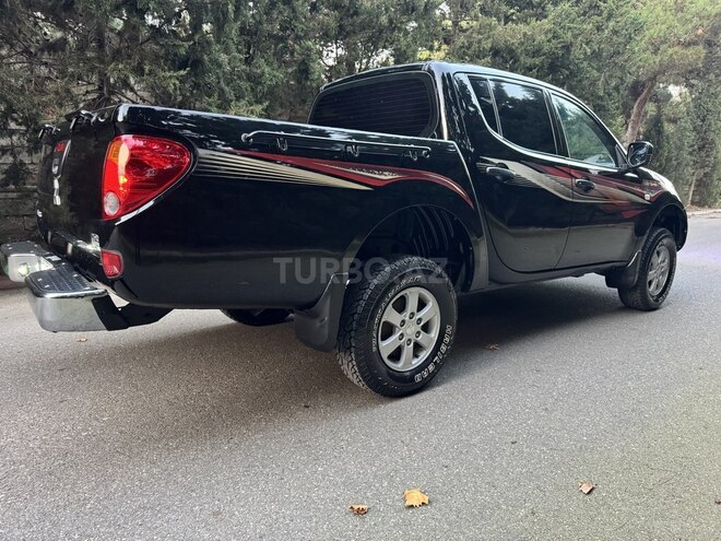 Mitsubishi L200 2014, 275,735 km - 2.5 l - Bakı