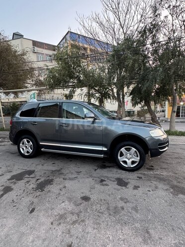 Volkswagen Touareg 2003, 176,561 km - 3.2 l - Bakı