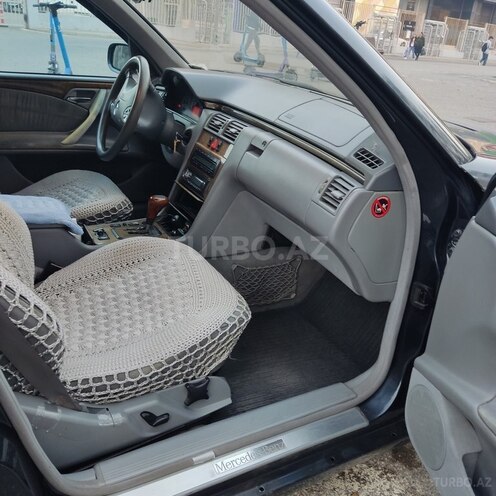 Mercedes E 270 2000, 550,000 km - 2.7 l - Bakı