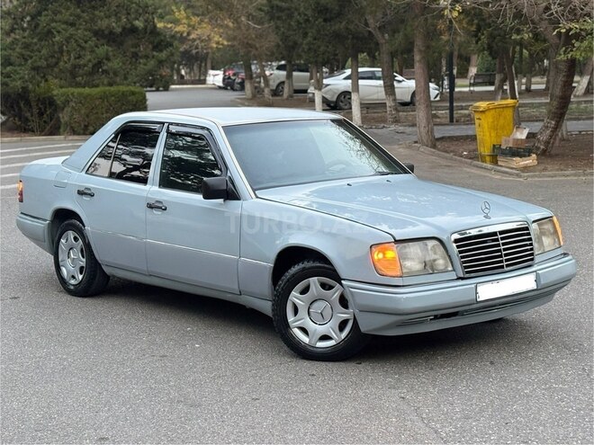Mercedes 230 E 1993, 215,408 km - 2.3 l - Bakı