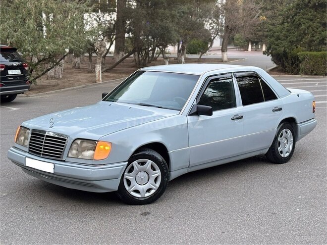 Mercedes 230 E 1993, 215,408 km - 2.3 l - Bakı