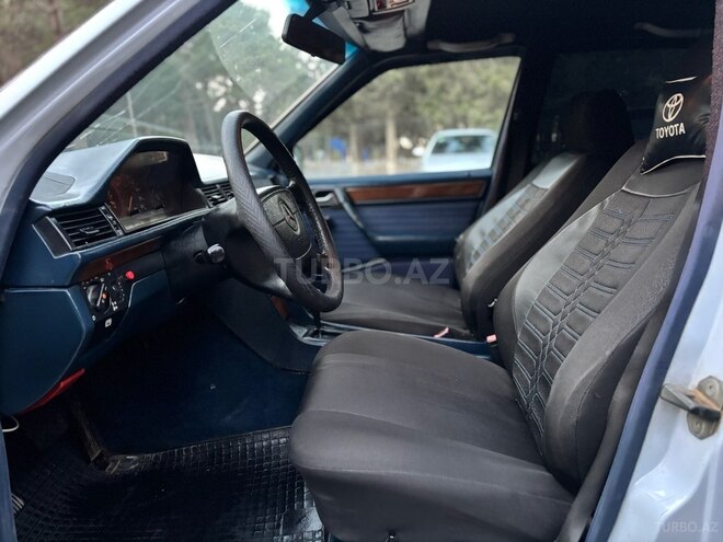 Mercedes 230 E 1993, 215,408 km - 2.3 l - Bakı