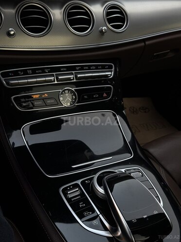 Mercedes E 200 d 2018, 183,800 km - 2.0 l - Bakı