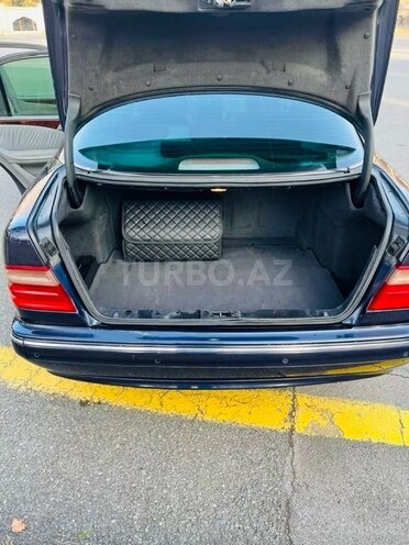 Mercedes E 240 2000, 275,000 km - 2.4 l - Bakı