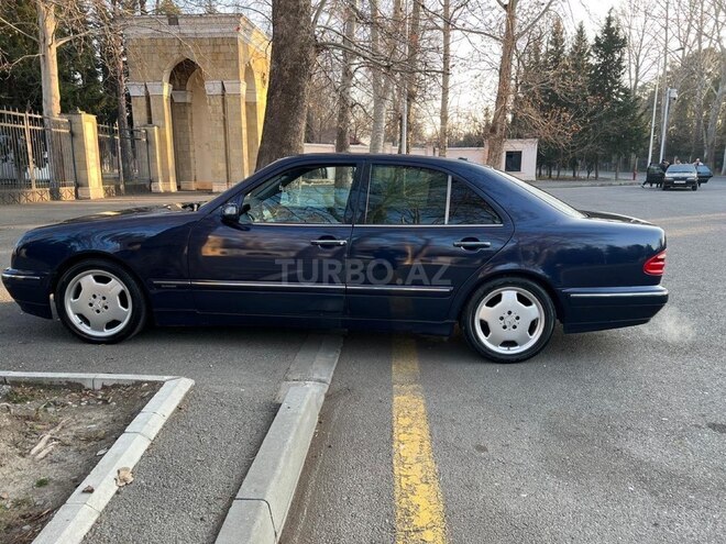 Mercedes E 240 2000, 275,000 km - 2.4 l - Bakı