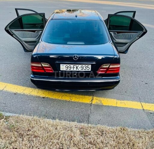 Mercedes E 240 2000, 275,000 km - 2.4 l - Bakı