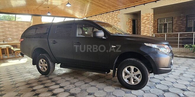 Mitsubishi L200 2017, 205,000 km - 2.4 л - Sumqayıt