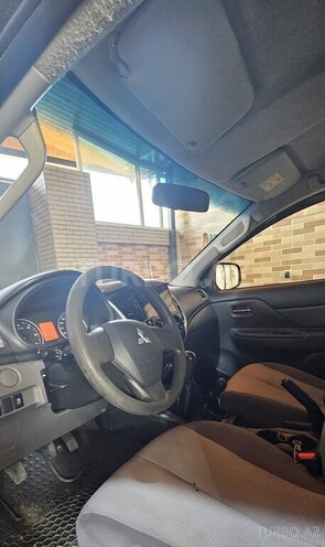 Mitsubishi L200 2017, 205,000 km - 2.4 л - Sumqayıt