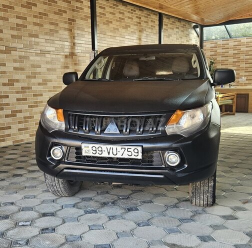 Mitsubishi L200 2017, 205,000 km - 2.4 л - Sumqayıt