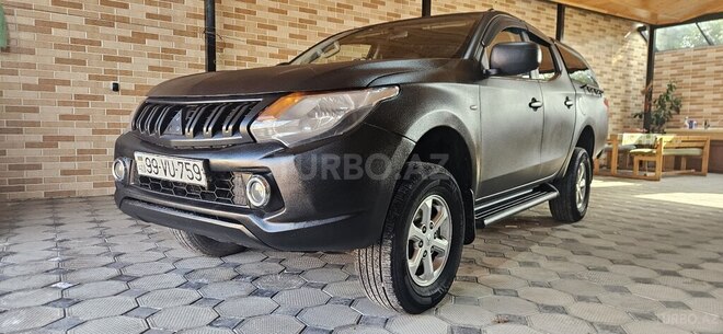 Mitsubishi L200 2017, 205,000 km - 2.4 л - Sumqayıt