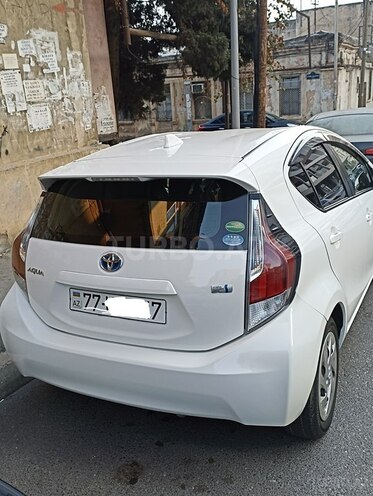 Toyota Aqua 2017, 121,000 km - 1.5 l - Bakı