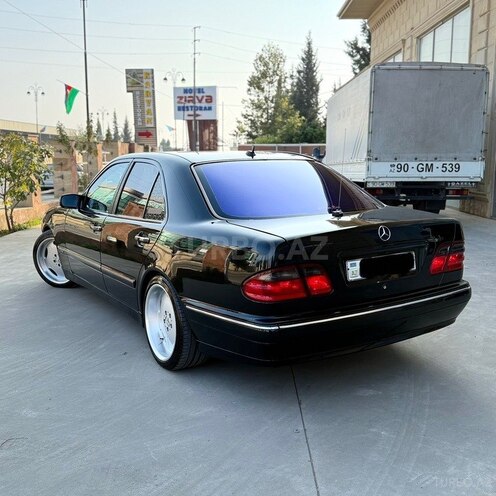 Mercedes E 270 2000, 404,500 km - 2.7 l - Biləsuvar