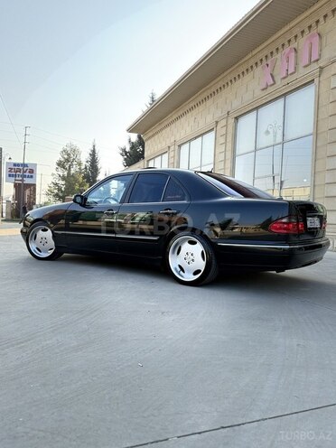 Mercedes E 270 2000, 404,500 km - 2.7 l - Biləsuvar