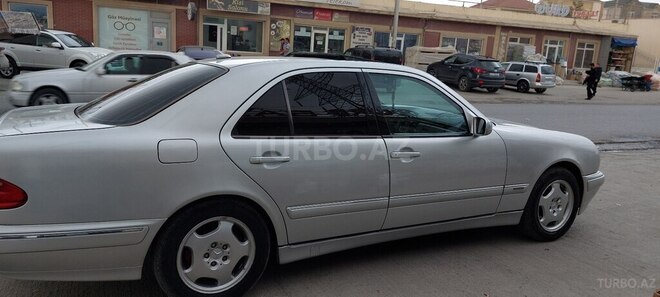 Mercedes E 240 1999, 219,000 km - 2.4 л - Bakı