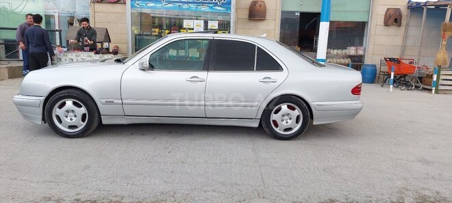 Mercedes E 240 1999, 219,000 km - 2.4 л - Bakı