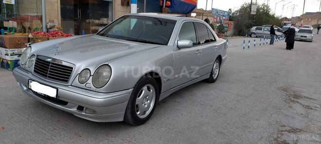 Mercedes E 240 1999, 219,000 km - 2.4 л - Bakı