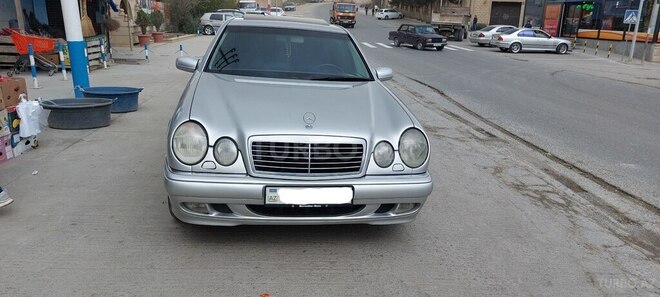 Mercedes E 240 1999, 219,000 km - 2.4 л - Bakı