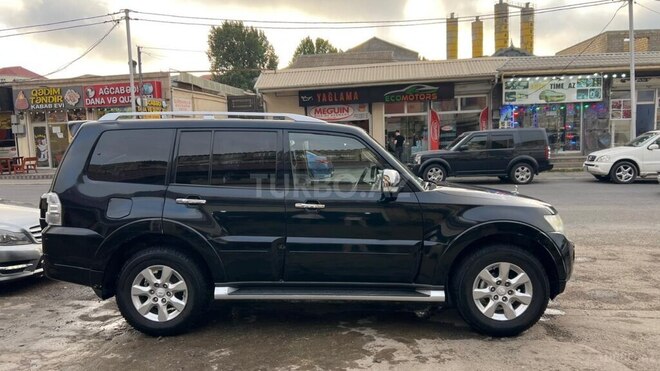 Mitsubishi Pajero 2009, 309,450 km - 3.5 л - Biləsuvar