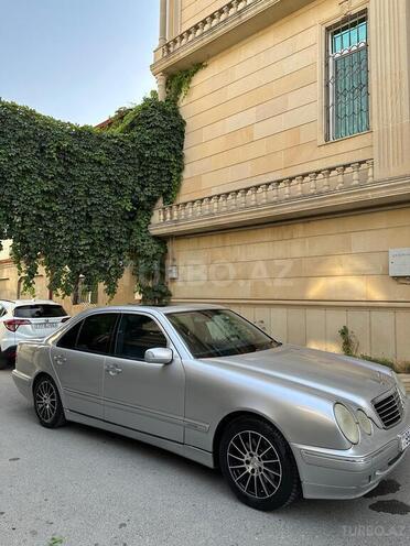Mercedes E 280 2001, 354,000 km - 2.8 л - Bakı