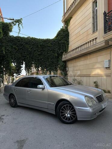 Mercedes E 280 2001, 354,000 km - 2.8 л - Bakı