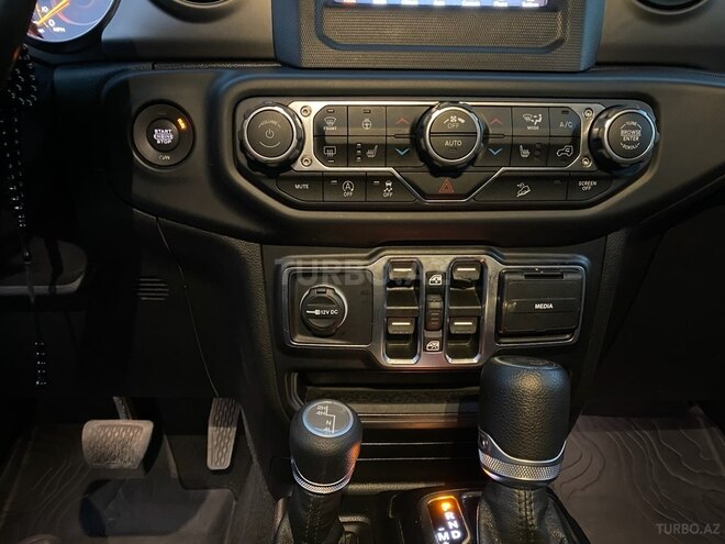 Jeep Wrangler 2019, 101,389 km - 2.0 l - Bakı