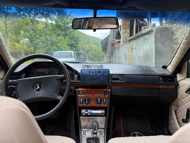 Mercedes 200 E 1991, 470,000 km - 2.0 l - Şəki