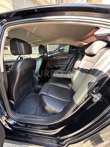 Volkswagen Passat 2018, 232,000 km - 1.8 l - Bakı
