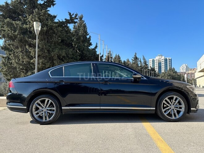Volkswagen Passat 2018, 232,000 km - 1.8 l - Bakı