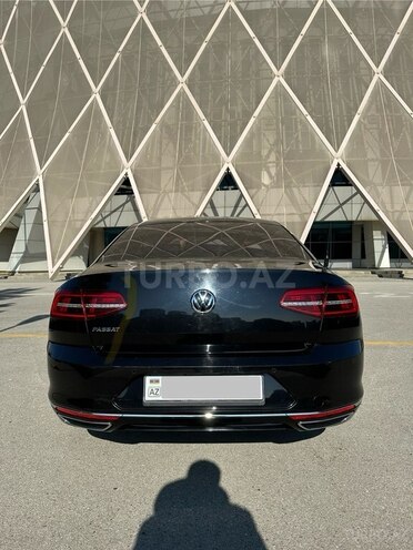 Volkswagen Passat 2018, 232,000 km - 1.8 l - Bakı