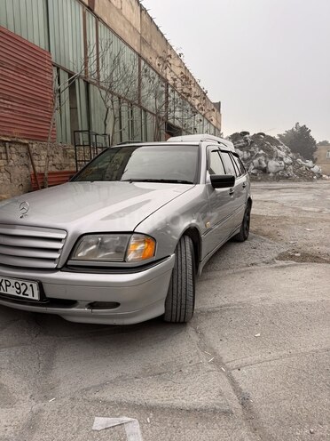 Mercedes C 220 2000, 450,000 km - 2.2 л - Bakı