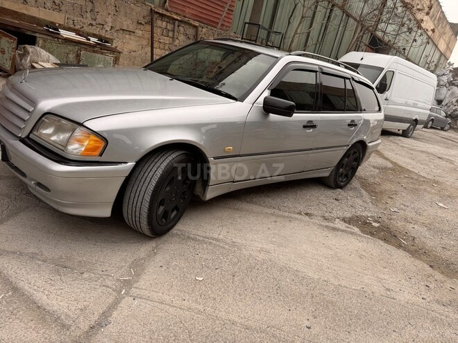 Mercedes C 220 2000, 450,000 km - 2.2 л - Bakı